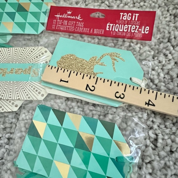 9 pkgs - Hallmark Gift Tags (108 tags) NWT - Picture 9 of 10